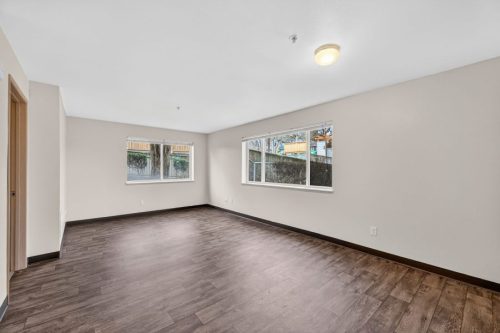 Renovated 2x1 Unit (Extra-Spacious Living Area)